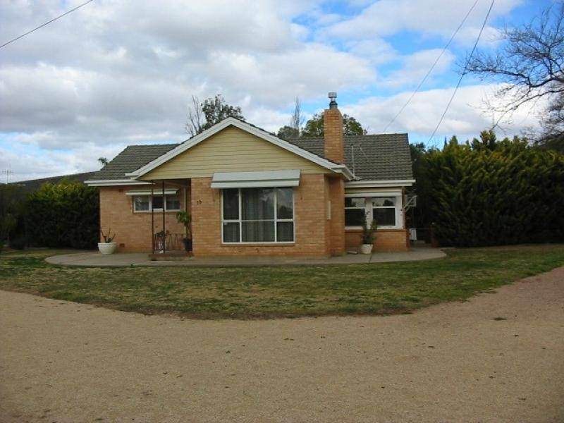 15 PINE AVENUE, Loxton SA 5333