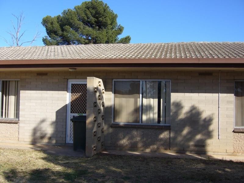 Unit 2 / 8 Eringa Avenue, Loxton SA 5333