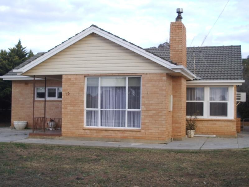 15 PINE AVE, Loxton SA 5333