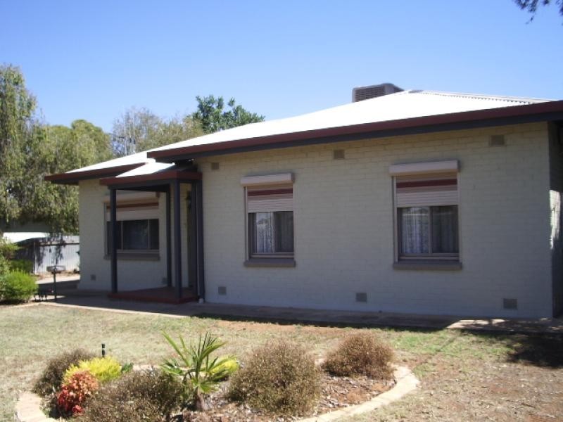 27 TONKIN AVENUE, Barmera SA 5345