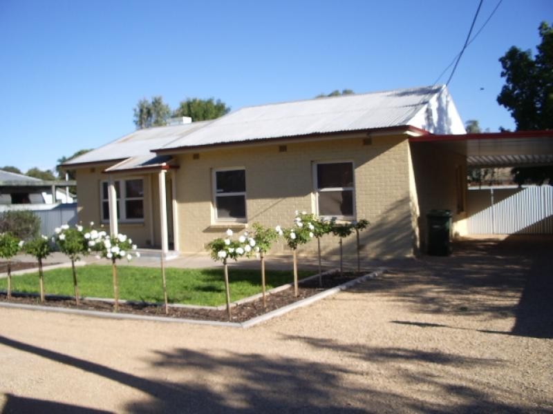 28 KOKODA TERRACE, Loxton SA 5333