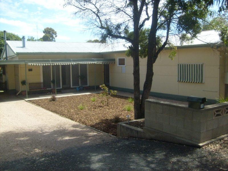 16 Wishart Street, Berri SA 5343