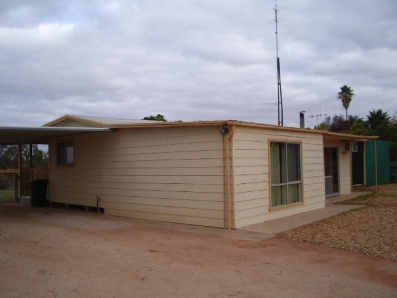 15, MAPLE STREET, Barmera SA 5345