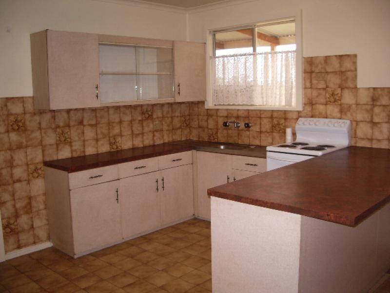 15, MAPLE STREET, Barmera SA 5345