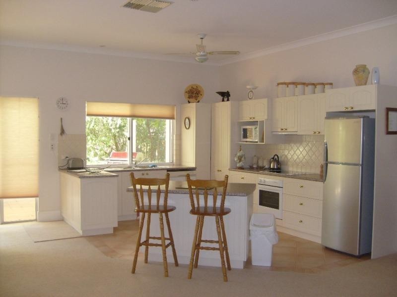 33 Lake Avenue, Barmera SA 5345