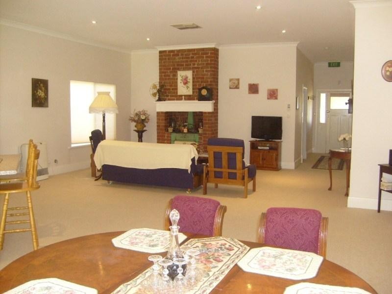 33 Lake Avenue, Barmera SA 5345