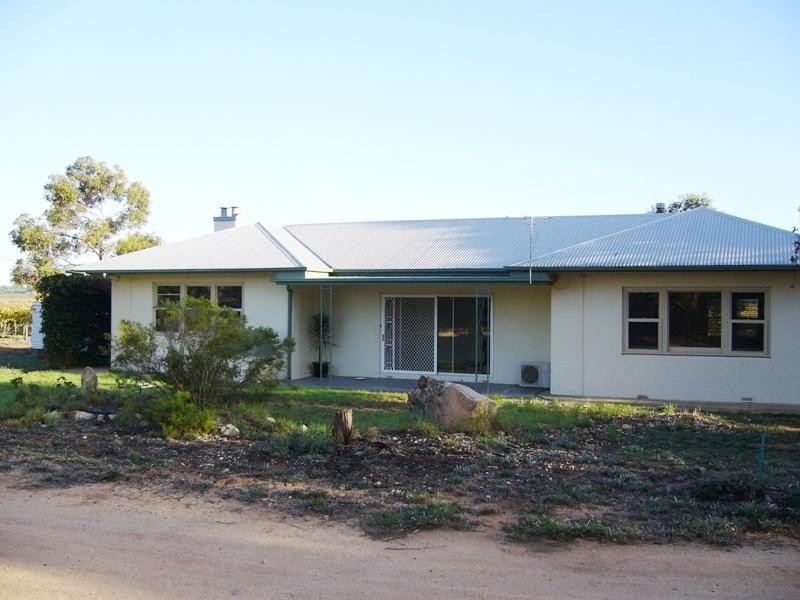 101 Gordon Road, Loxton SA 5333