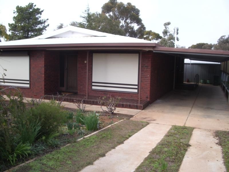 18 Westbrook Avenue, Loxton SA 5333