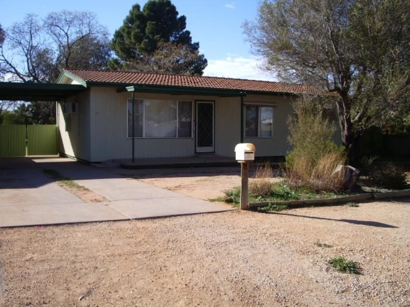 29 Colin Street, Loxton SA 5333
