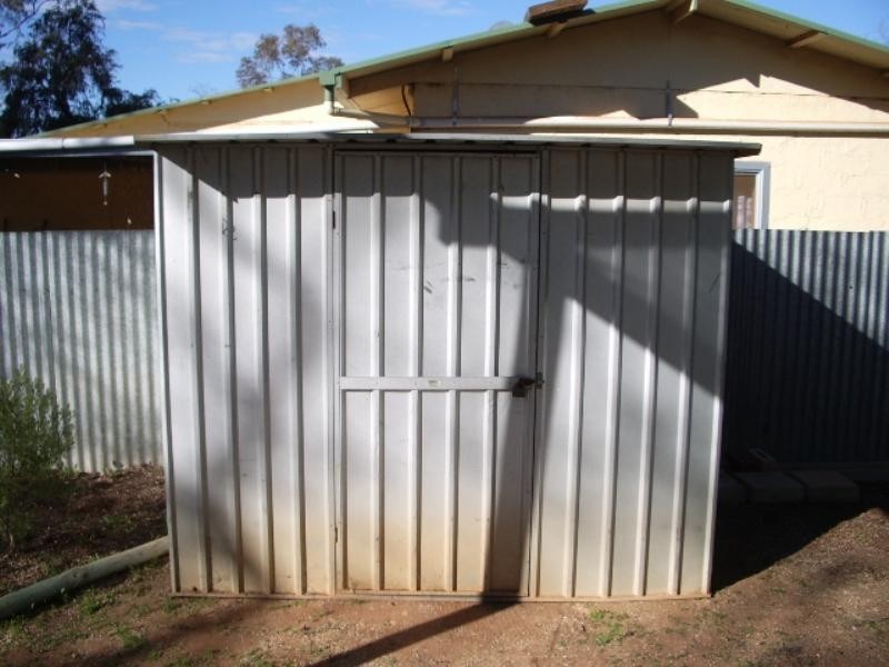 29 Colin Street, Loxton SA 5333