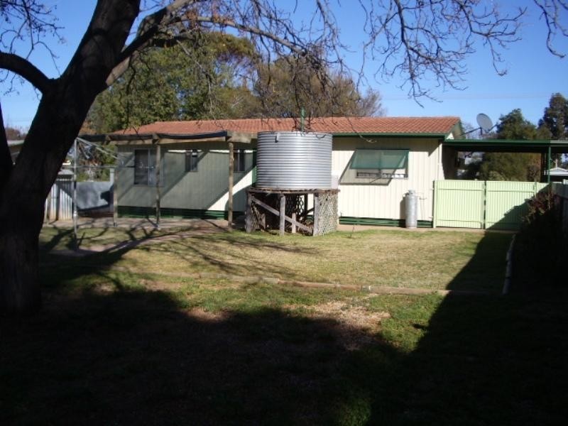29 Colin Street, Loxton SA 5333