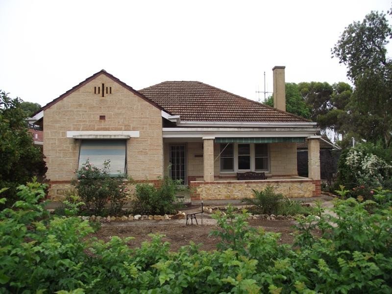 10 Fowles Street, Barmera SA 5345