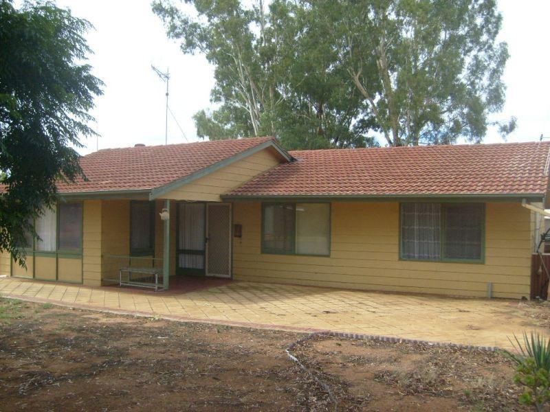 12 Bahnisch Avenue, Berri SA 5343
