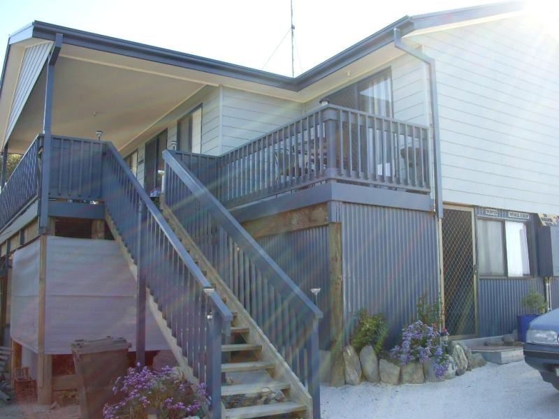 13 NORTH TERRACE, Blanchetown SA 5357