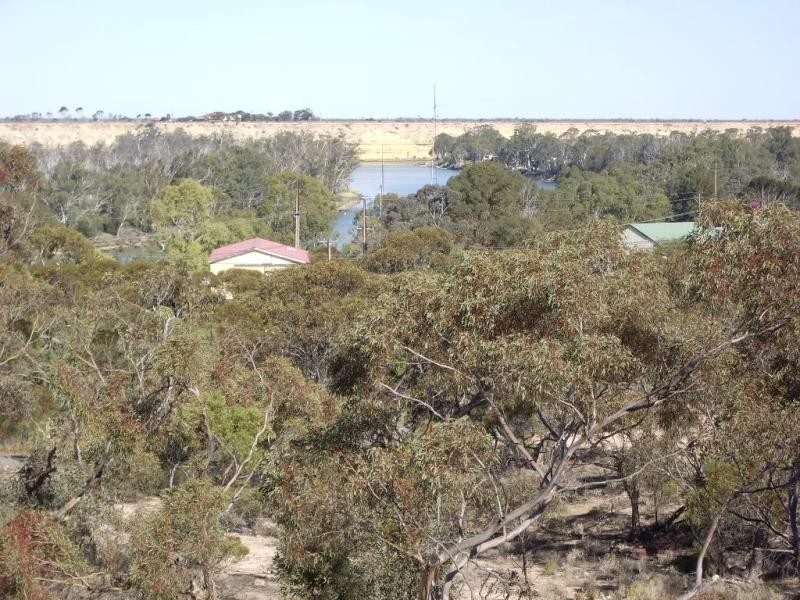 13 NORTH TERRACE, Blanchetown SA 5357
