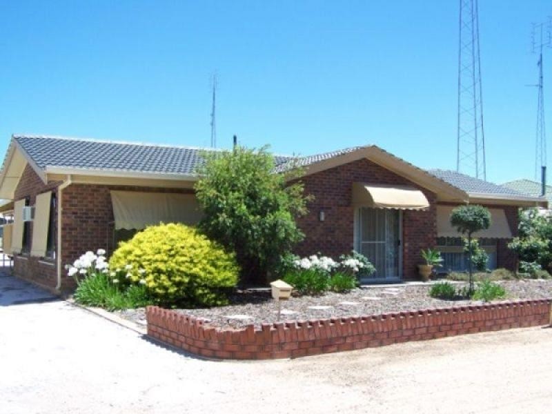 32 Lawrie Street, Waikerie SA 5330