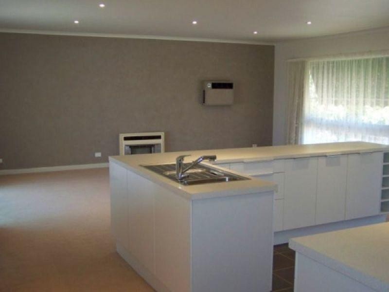 32 Lawrie Street, Waikerie SA 5330