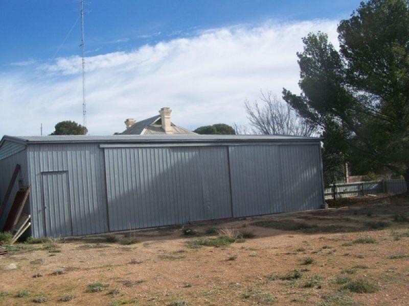 12 Fifth Street, Morgan SA 5320