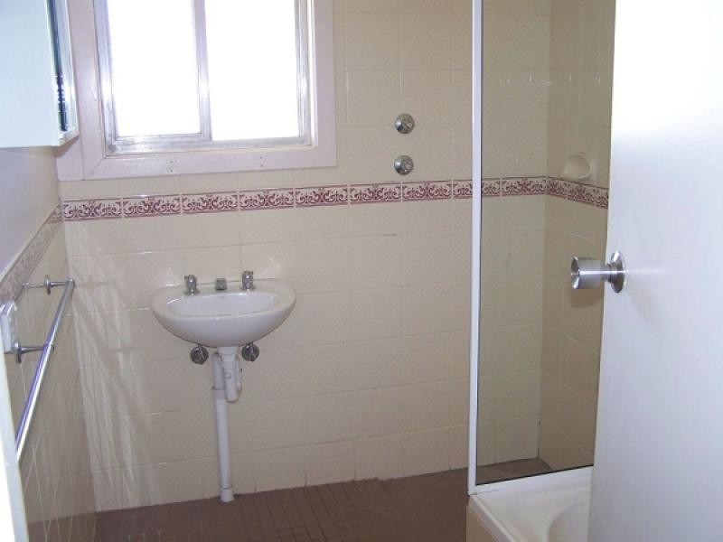 35-37 McCutcheon Street, Waikerie SA 5330