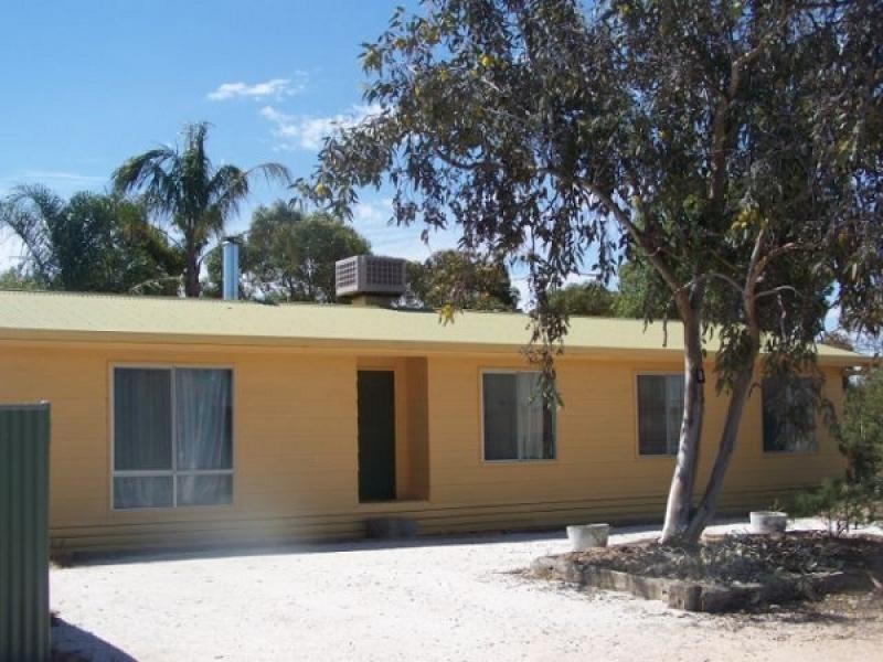 8 Egerton Street, Blanchetown SA 5357