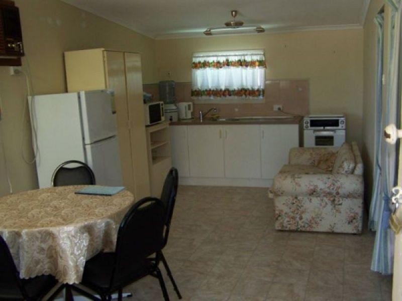 123 Armstrong Street, Blanchetown SA 5357
