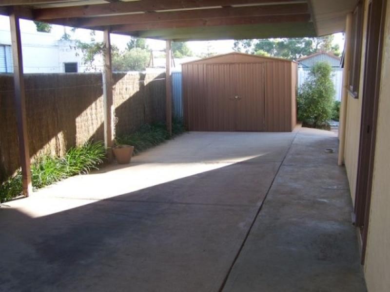 25 Fifth Street, Morgan SA 5320