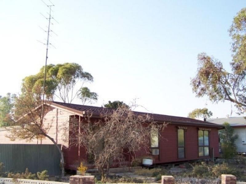 8 Halsey Street, Blanchetown SA 5357