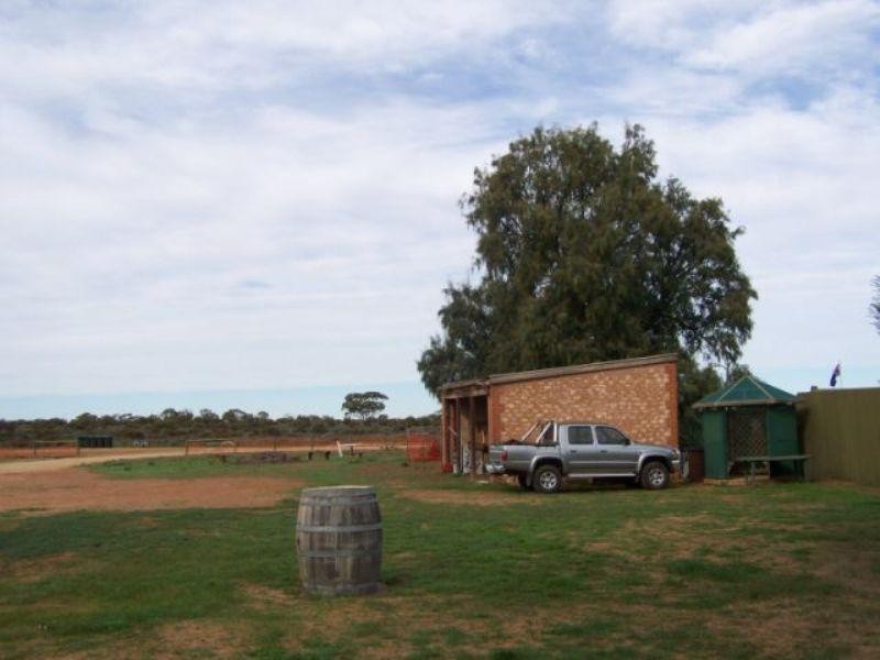 1 North Terrace, Mount Mary SA 5374