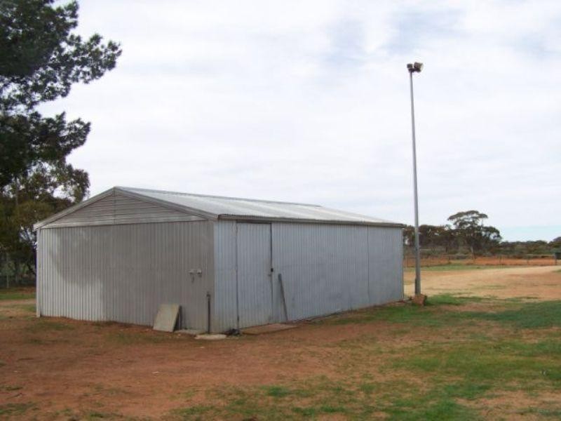 1 North Terrace, Mount Mary SA 5374