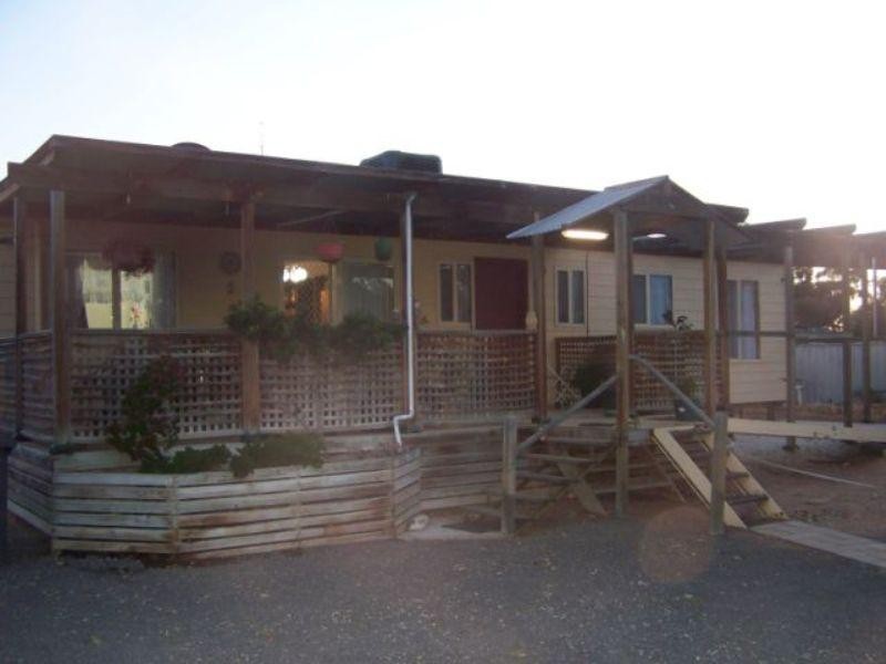 8 Federal Street, Morgan SA 5320