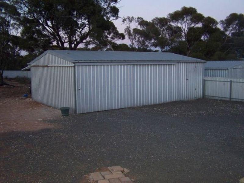 8 Federal Street, Morgan SA 5320