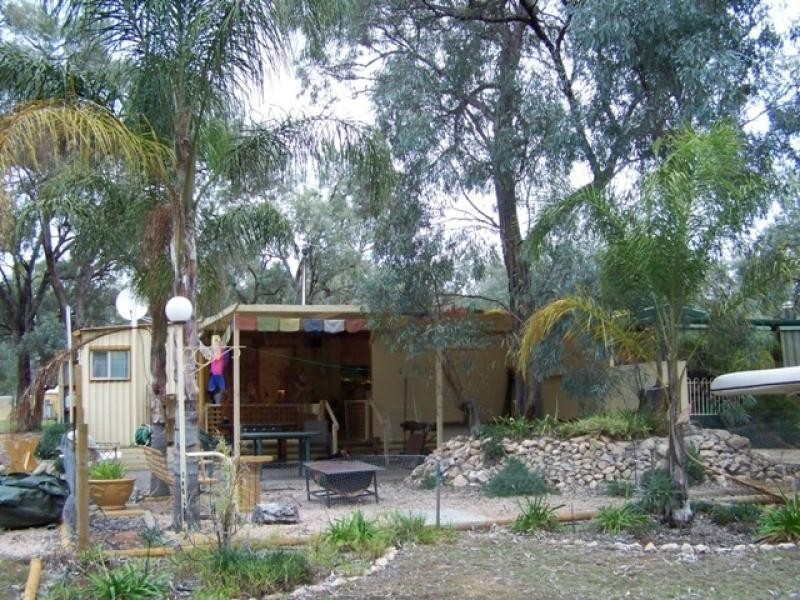 Lot 22 Paisley Holiday Estate, Blanchetown SA 5357