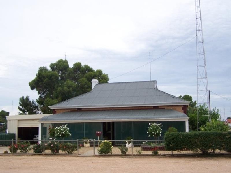 6 Tenth Street, Morgan SA 5320