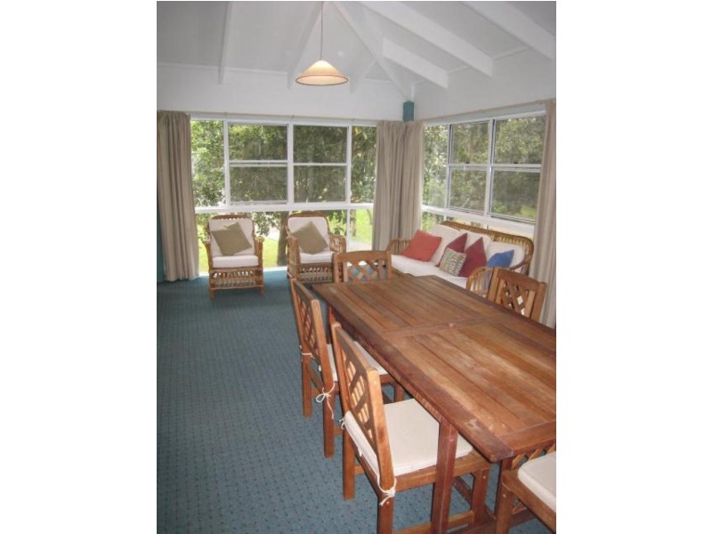 18 Cardwell St, Arakoon NSW 2431