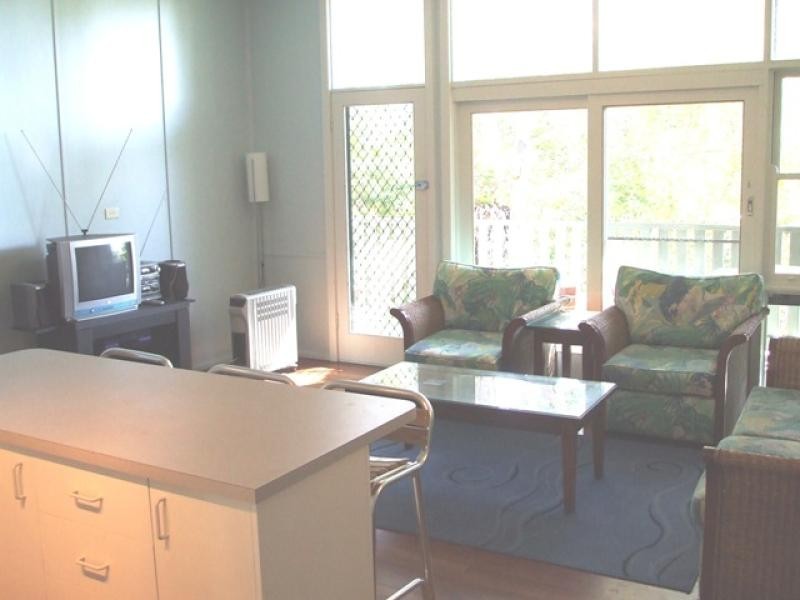 8 East st, Arakoon NSW 2431