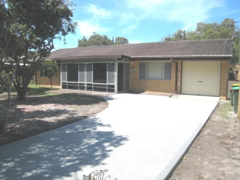 30 Bay St, Hat Head NSW 2440