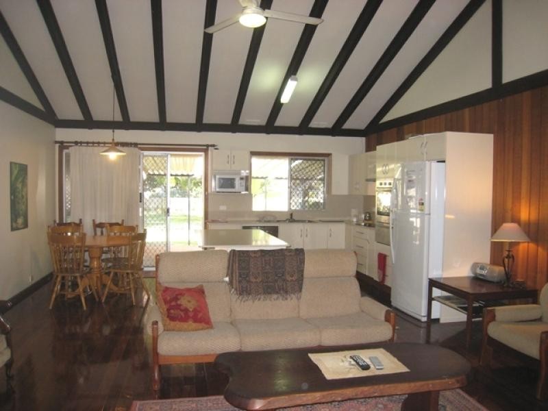 30 Bay St, Hat Head NSW 2440