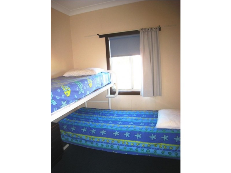 17 Straight St, Hat Head NSW 2440