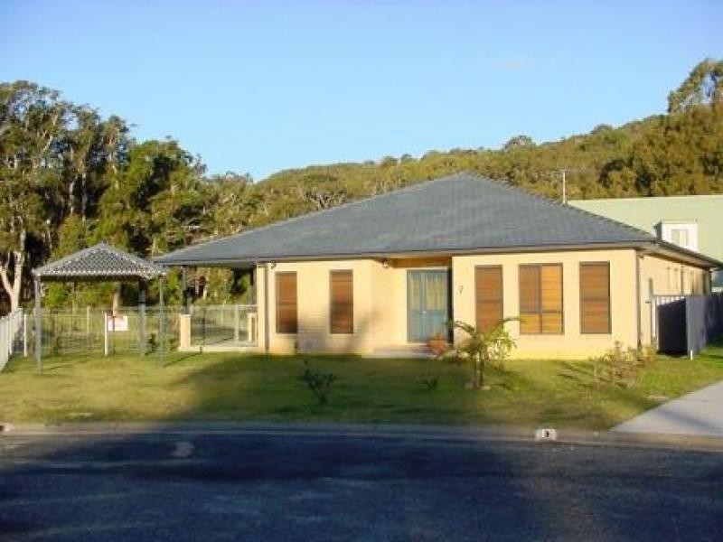 7 Schnapper Close, Hat Head NSW 2440