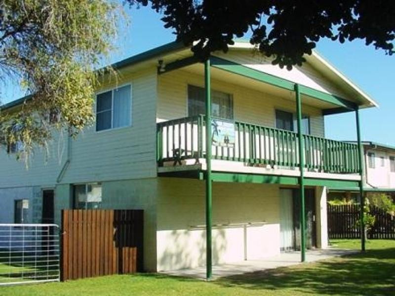 44 Bay Street, Hat Head NSW 2440