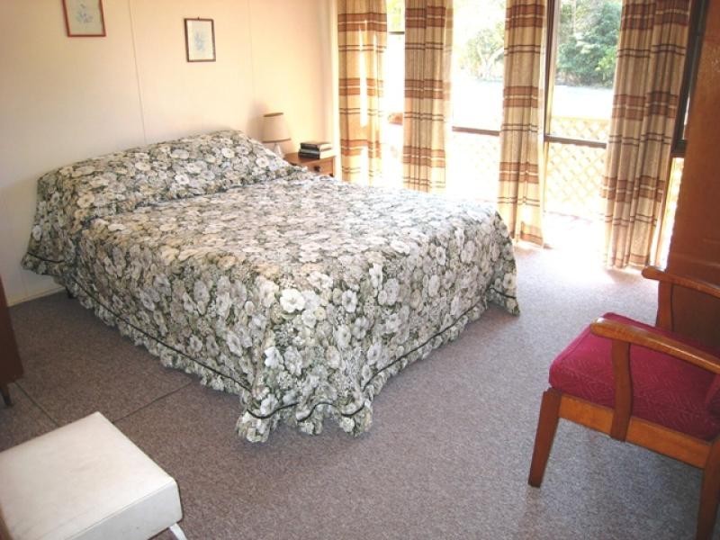 6 Hutcheson Street, Hat Head NSW 2440