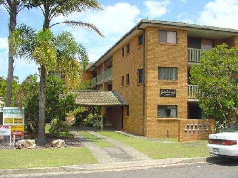 2/5 LANDSBOROUGH STREET, South West Rocks NSW 2431
