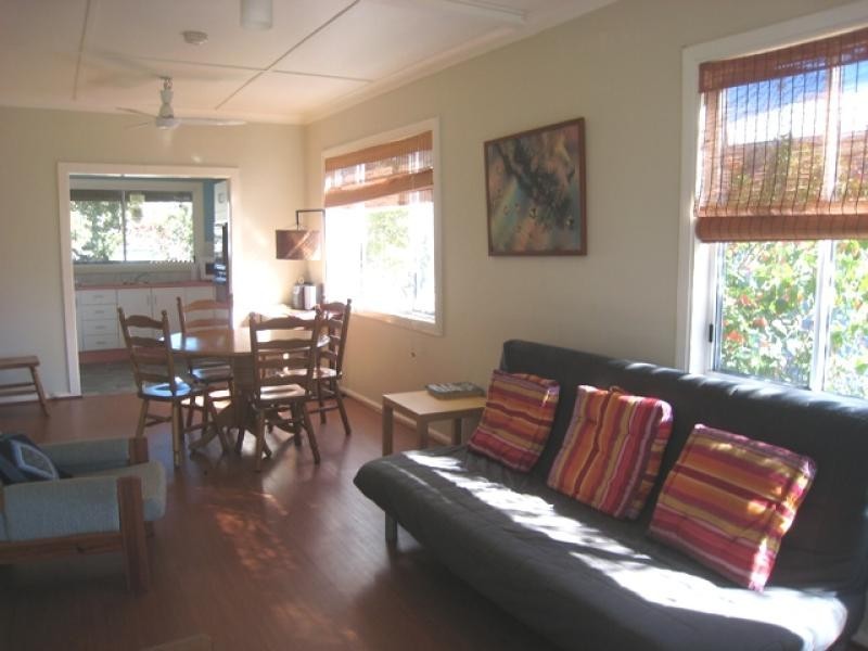 3 Oak St, Hat Head NSW 2440