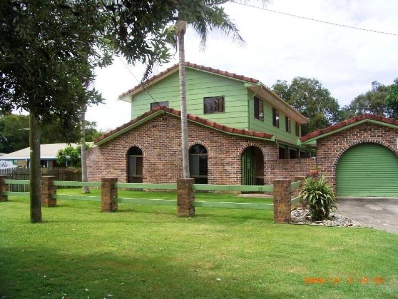 Unit 1 & 2/91 Straight St, Hat Head NSW 2440