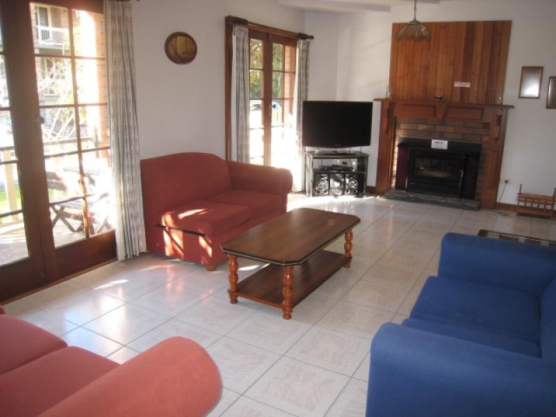 10 Memorial Ave, South West Rocks NSW 2431