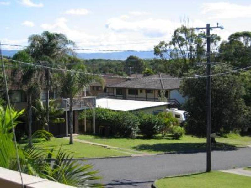 5 EMANUEL CRES, South West Rocks NSW 2431