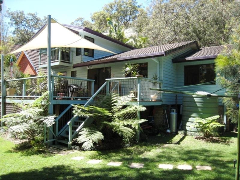 35 Russell St, Arakoon NSW 2431