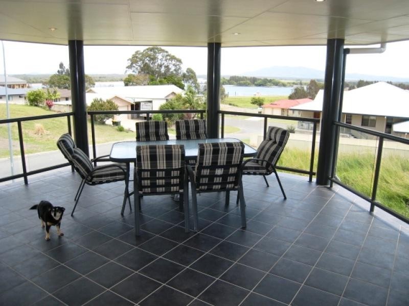 3 Grandview Pl, South West Rocks NSW 2431