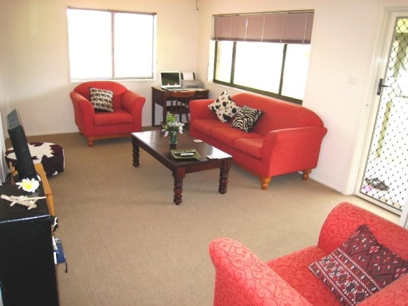 18 Straight Street, Hat Head NSW 2440