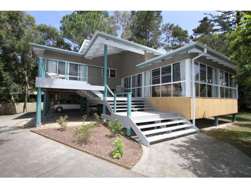 18 Cardwell St, Arakoon NSW 2431